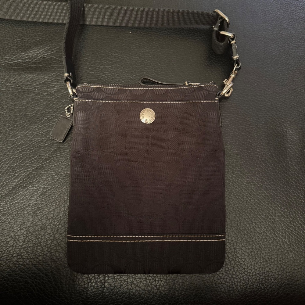 Coach No E06M 10250 Crossbody Logo Bag Black- Preowned